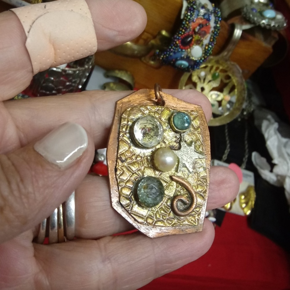 Pendent